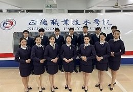 师资队伍结构合理、质量优良