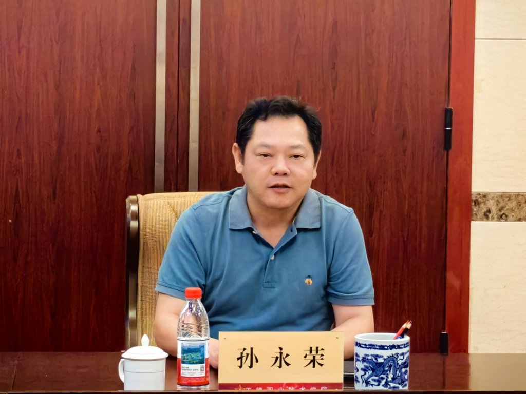 密切军地联系